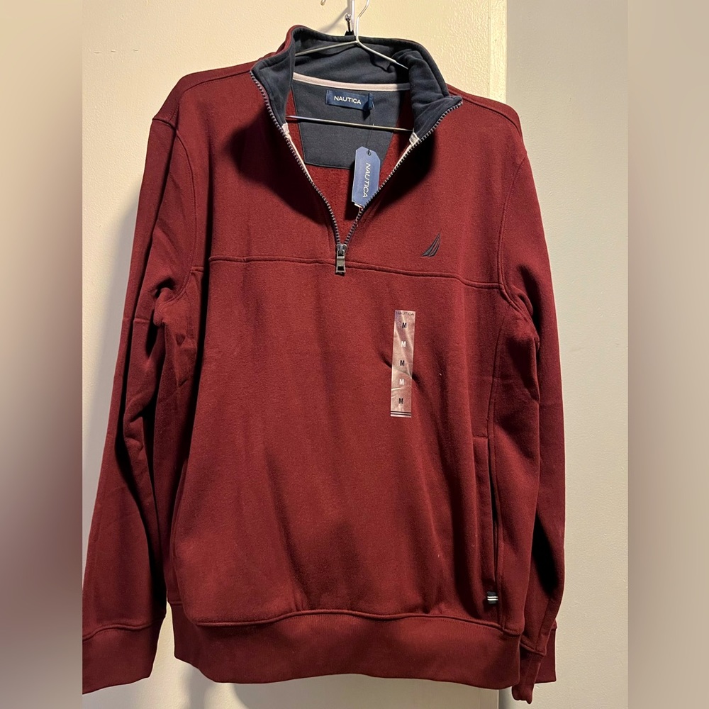 Nautica. Soft cotton-knit fleeced. Size M. Color burgundy.